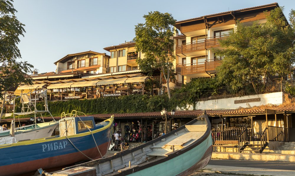 Photograph by Andrii Lehkyi