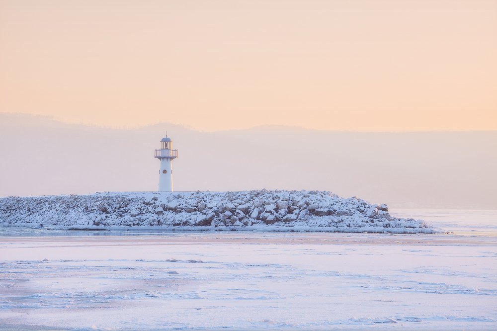 Frozen Sea Lighthouse