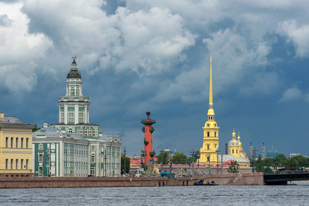 Петербург-город-музей под открытым небом