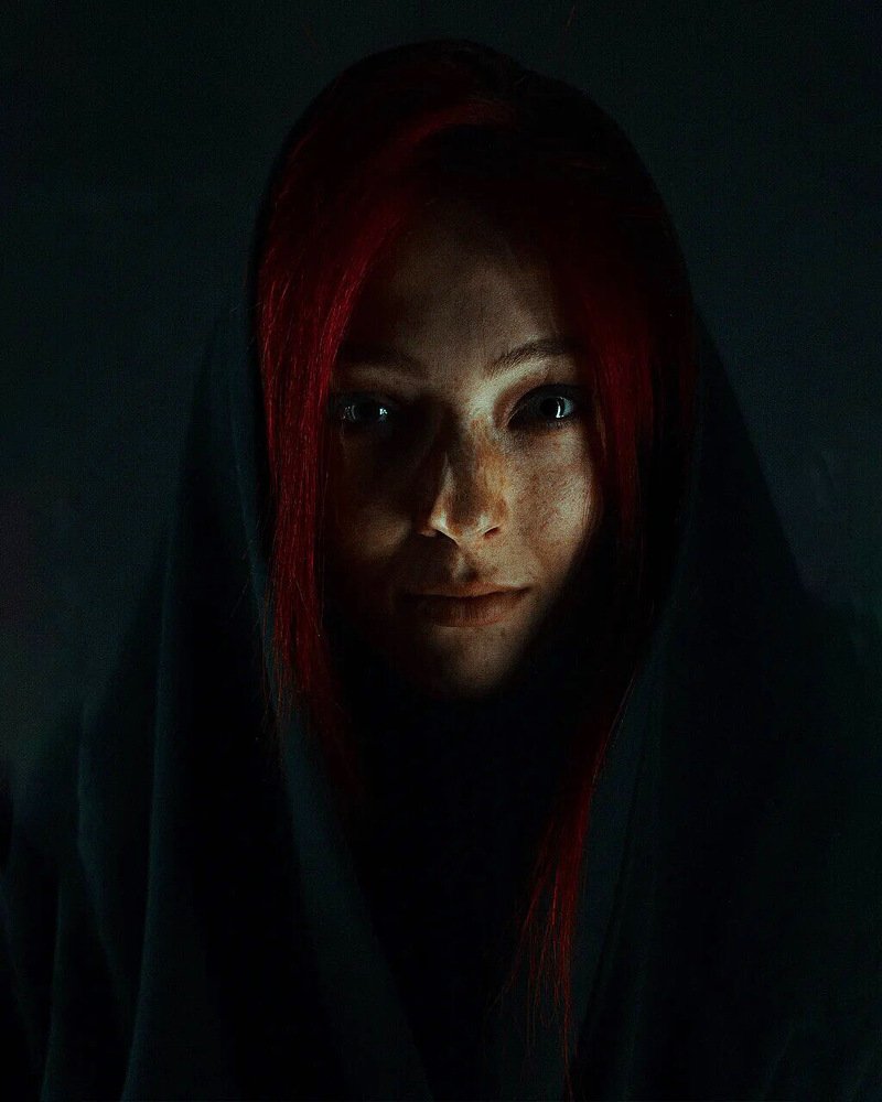 Огневласая