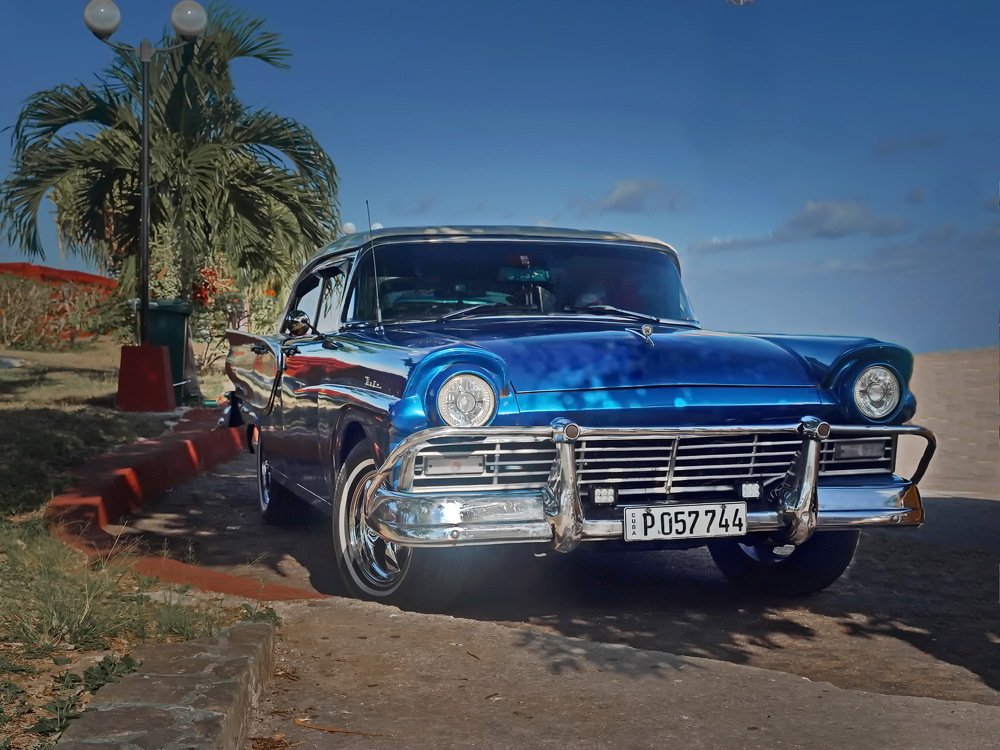 Ретро автомобиль.