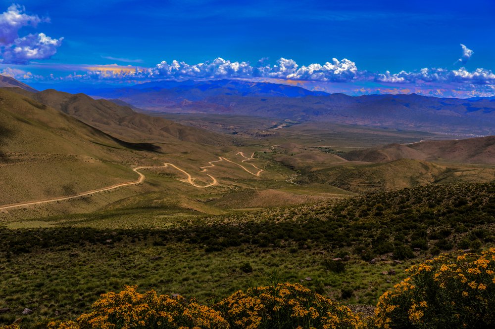 Camino a Iruya, Salta, Argentina.