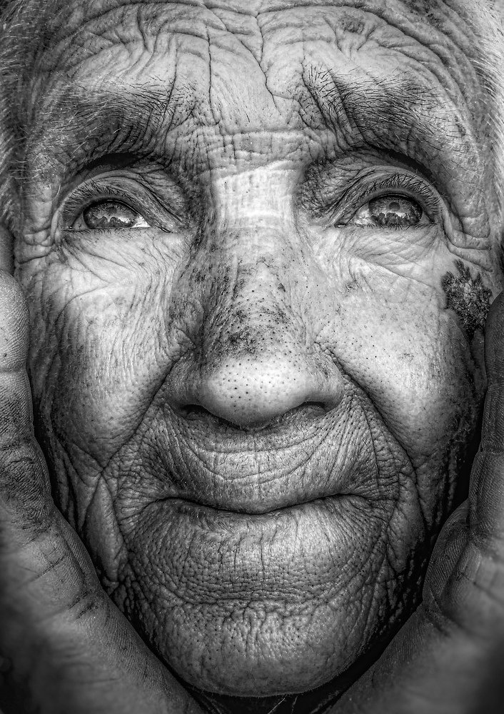 пасть на колени