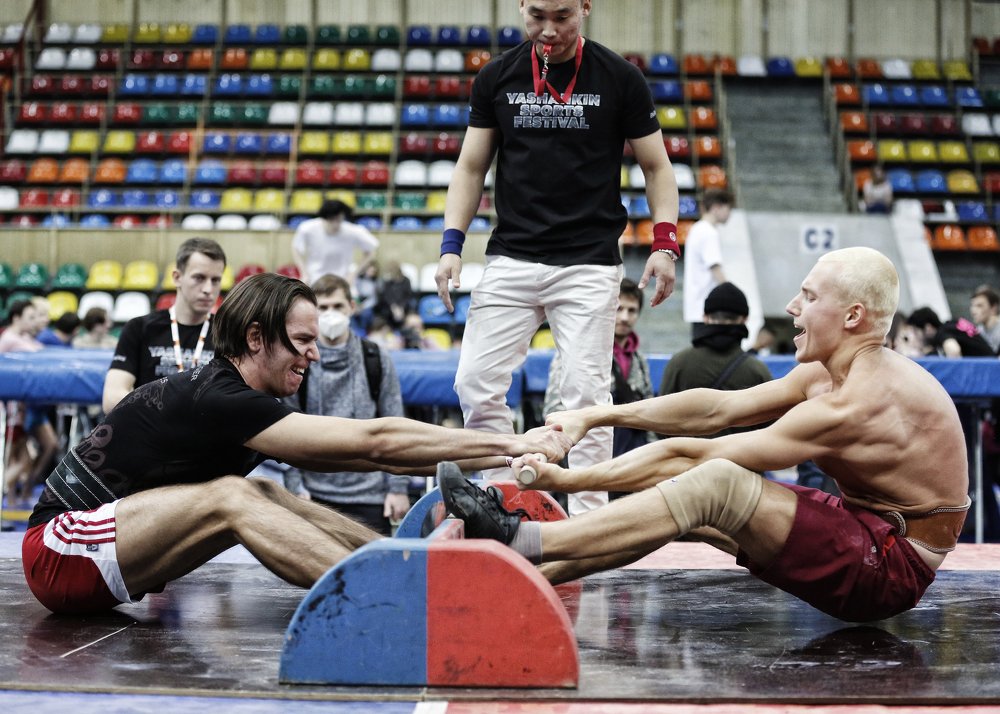 Maswrestling Competition