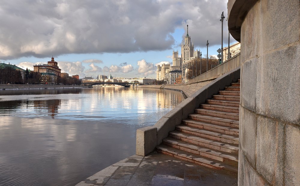 Москва, Котельническая набережная