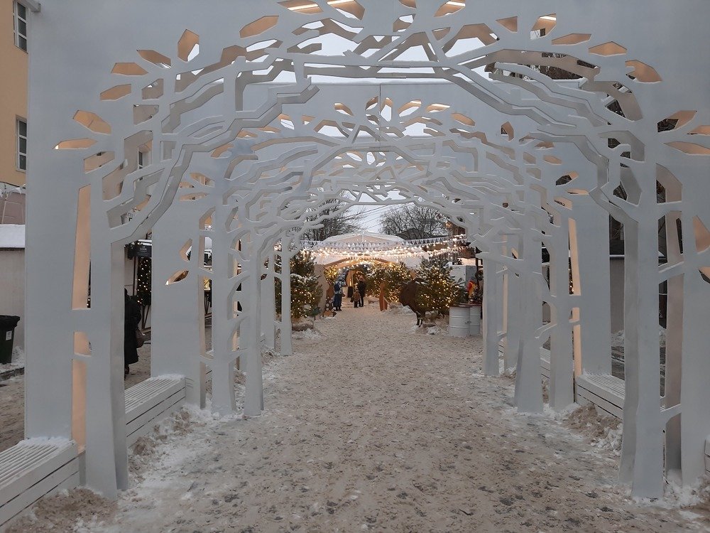 Вход в Новый год.