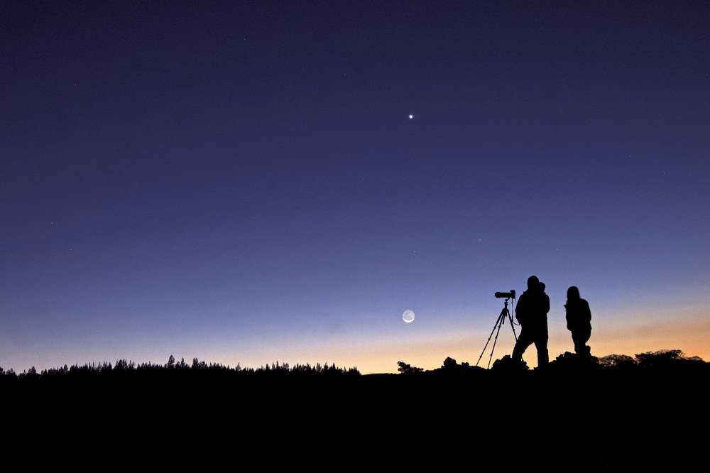 Venus and Moon raising