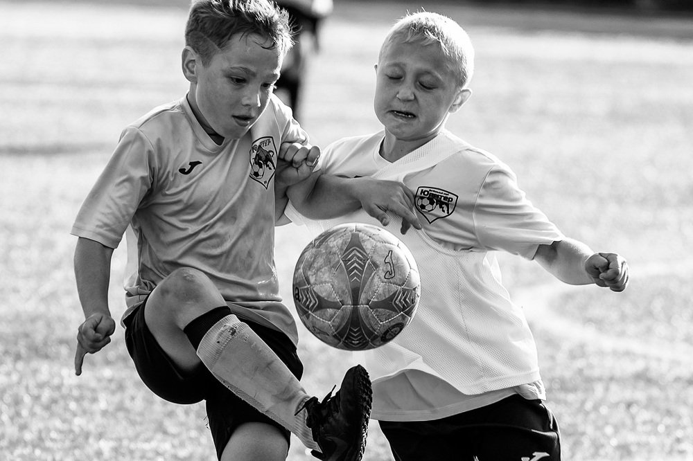 Борьба за мяч.