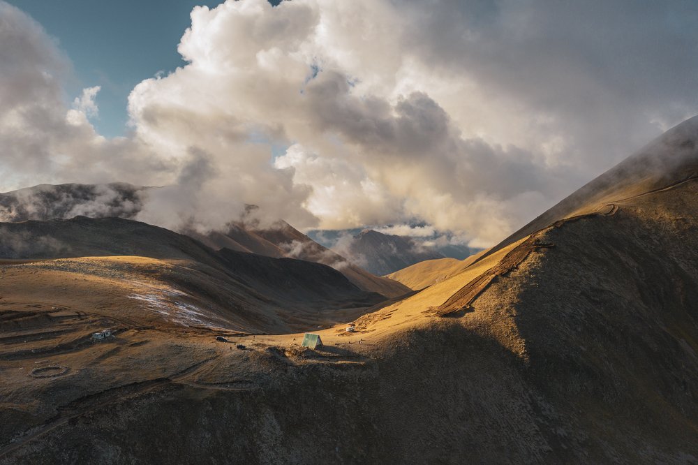 Дом в горах в окрестностях Домбая