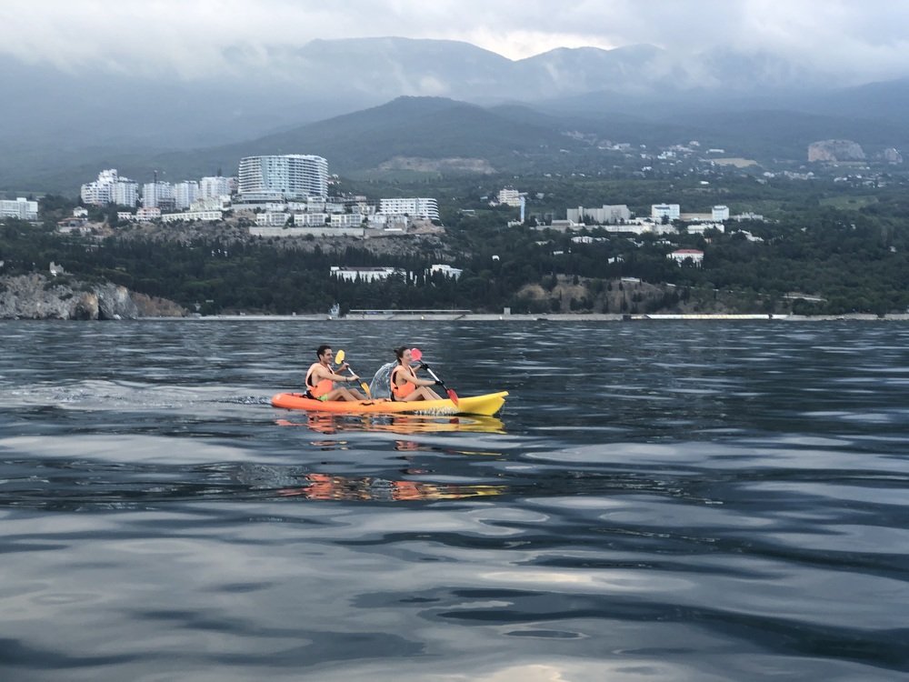 Двое в лодке.