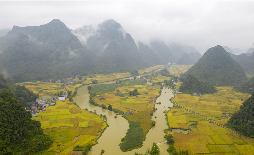 Photograph by Nguyen Phuc Hau