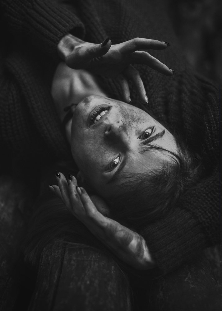 Photograph by Maria Silent