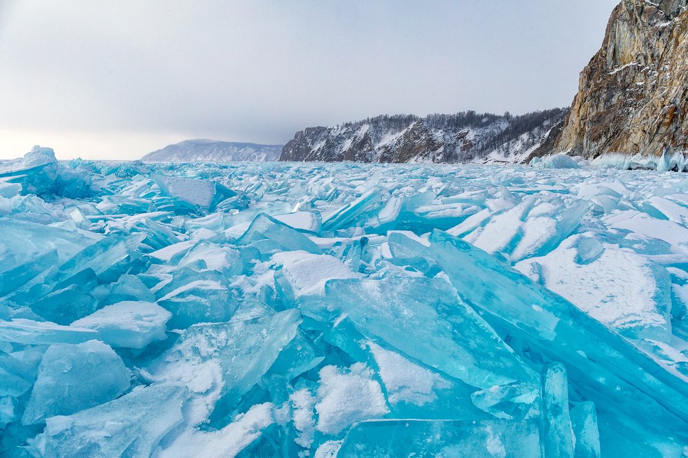 Голубые торосы Байкала.