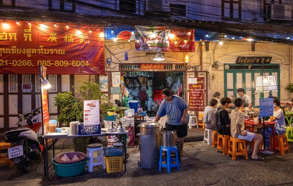 Street restaurant in Chinatown Bangkok