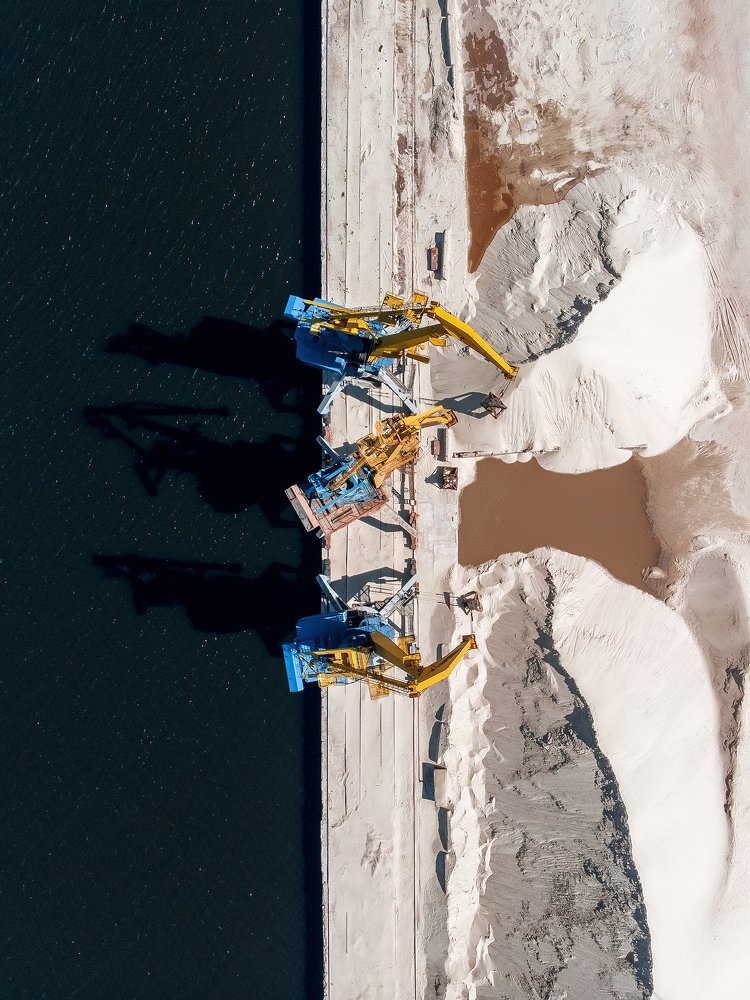 Три гиганта