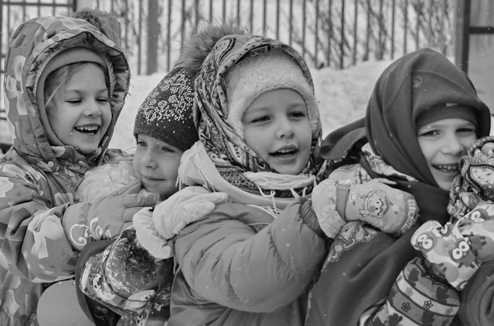 На празднике Масленицы в детском саду.