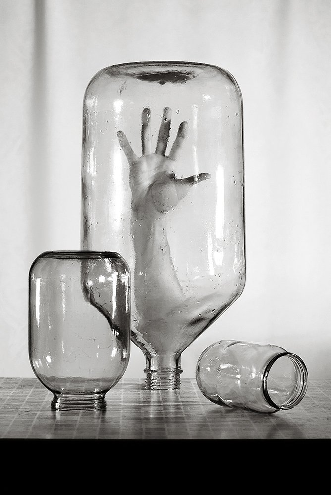 Композиция с бутылём и банками (3)