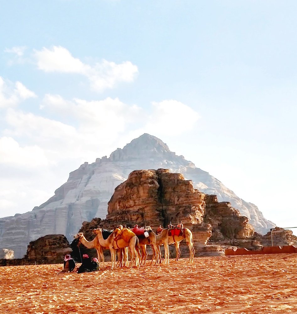 Отдых бедуинов.Пустыня Вади Рам.