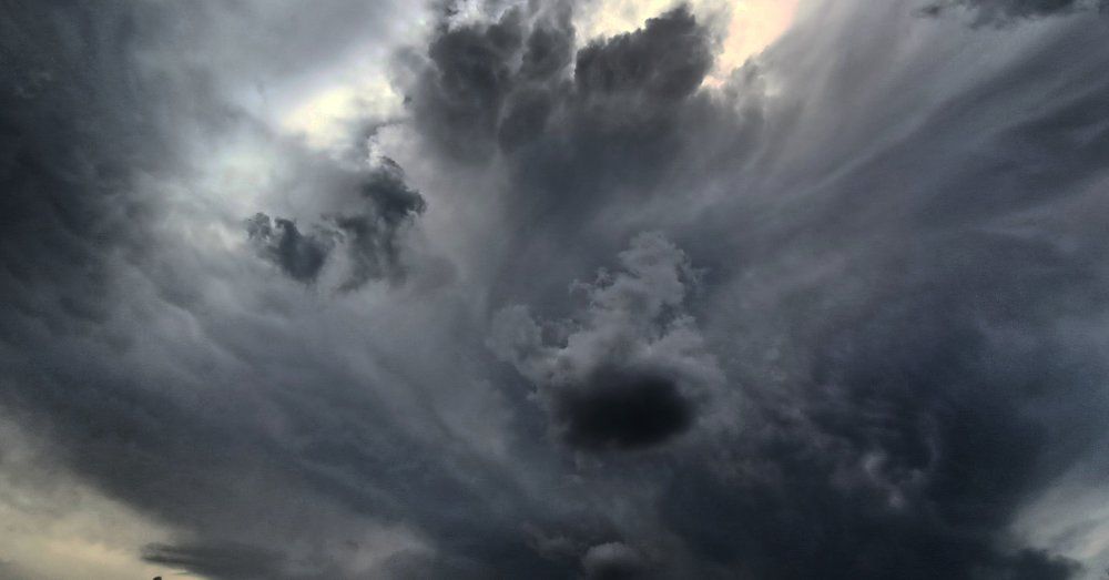 Terrifying Cloudy Wings - Ужасающие облочные крылья