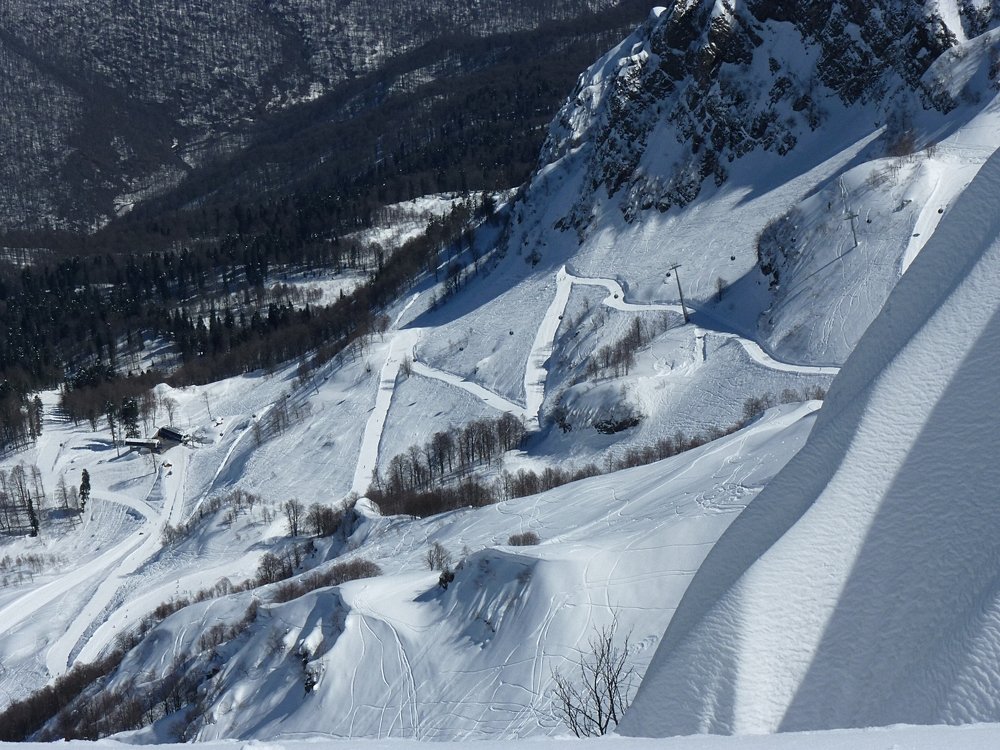 снежный спуск (snow descent)