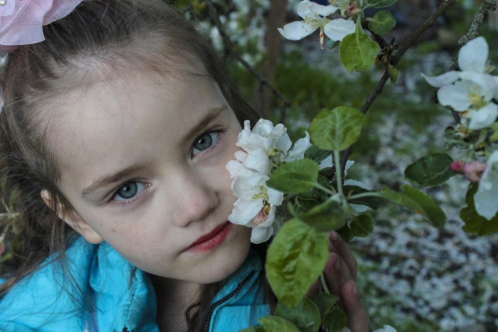 Девочка-весна