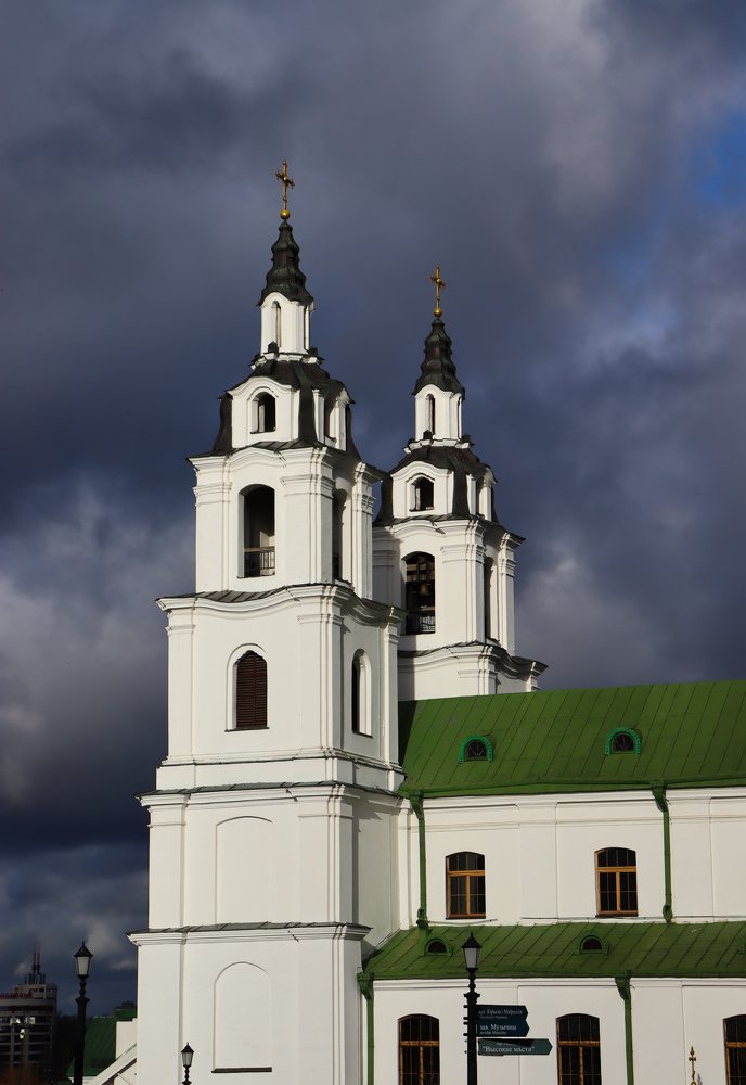 Кафедральный собор Сошествия Святого Духа.