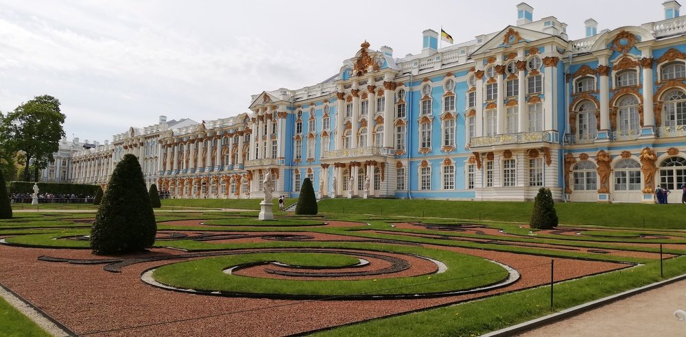 Большой Екатерининский дворец