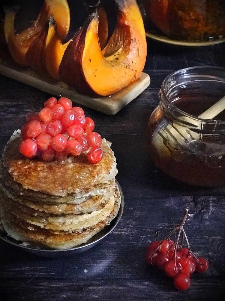 Тыквенные блинчики в меду