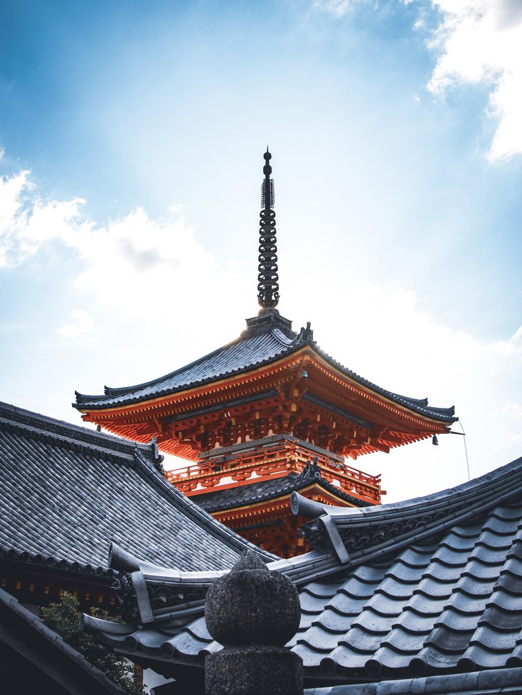 Photograph by Mefesto Decrus