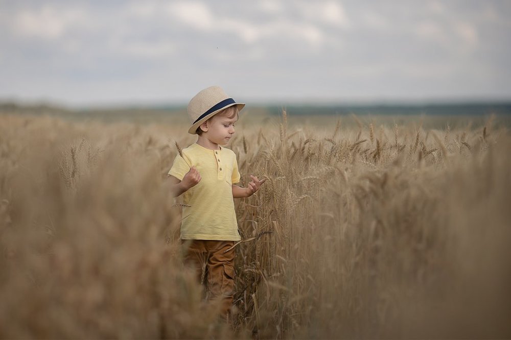 Photograph by LIDIYA HOLD