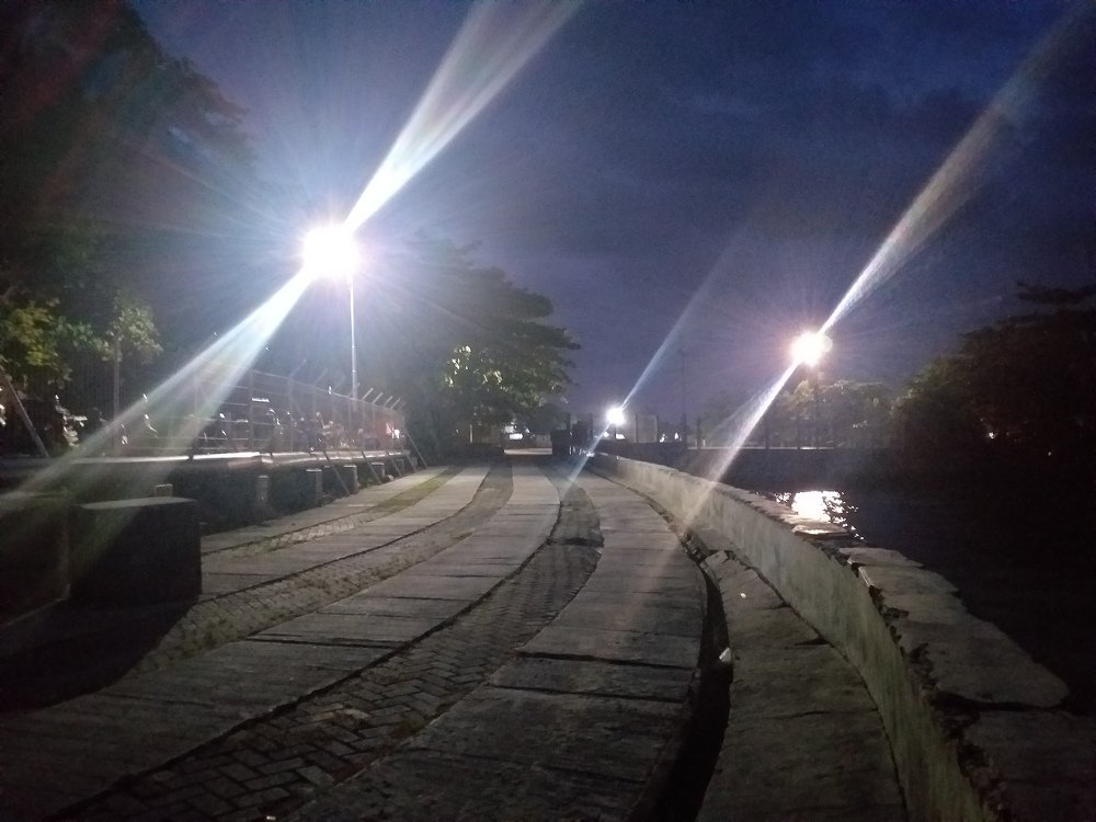 Photograph by har yono