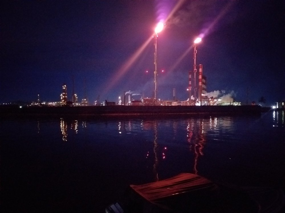 Photograph by har yono