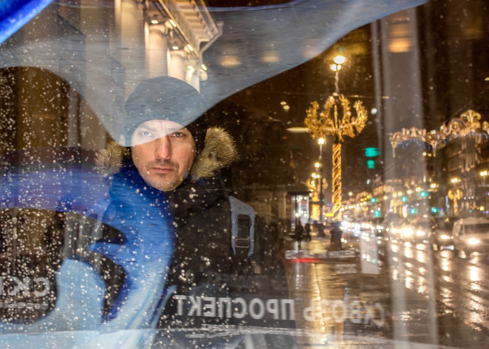 Сквозь проспект