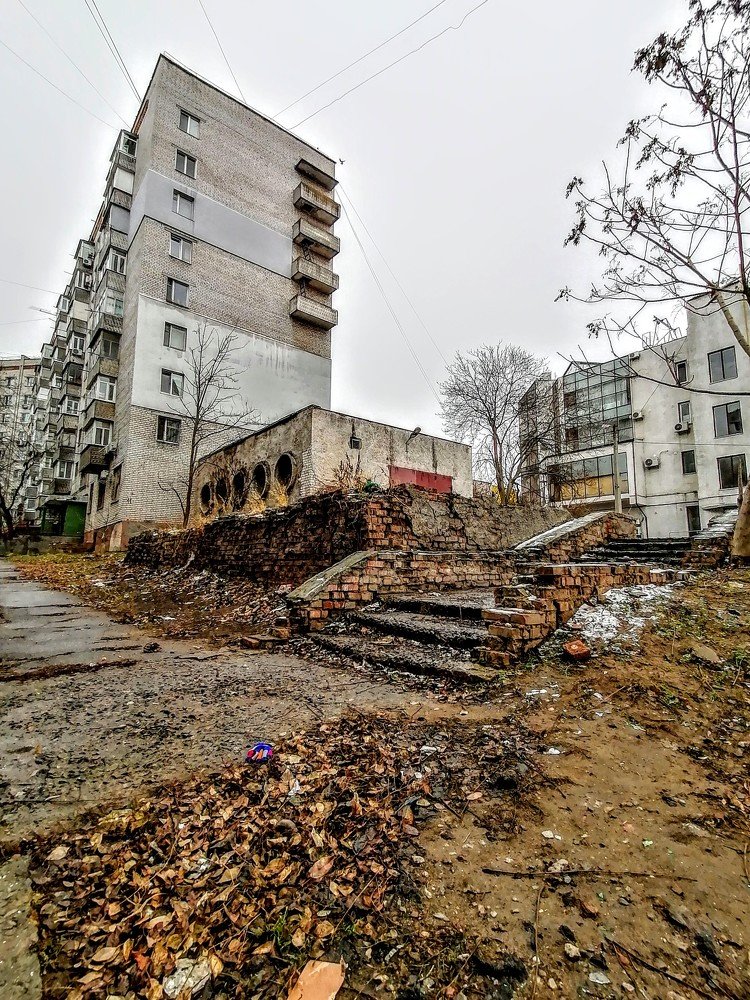 Дворы и подворотни