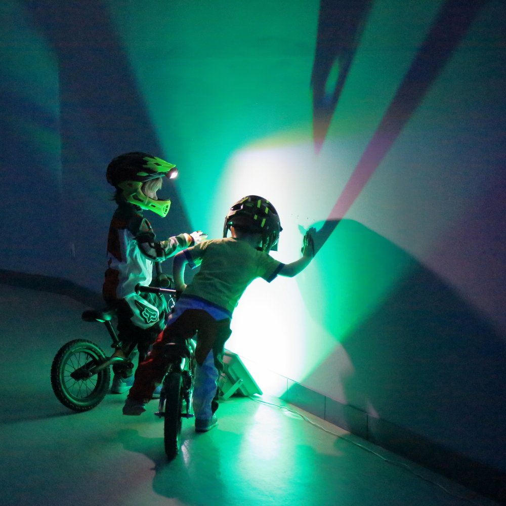 Праздник с фонариками