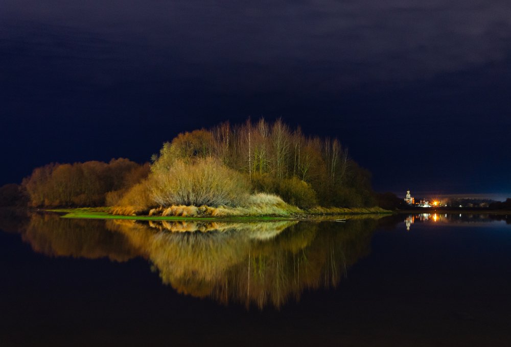 Островок в ночи