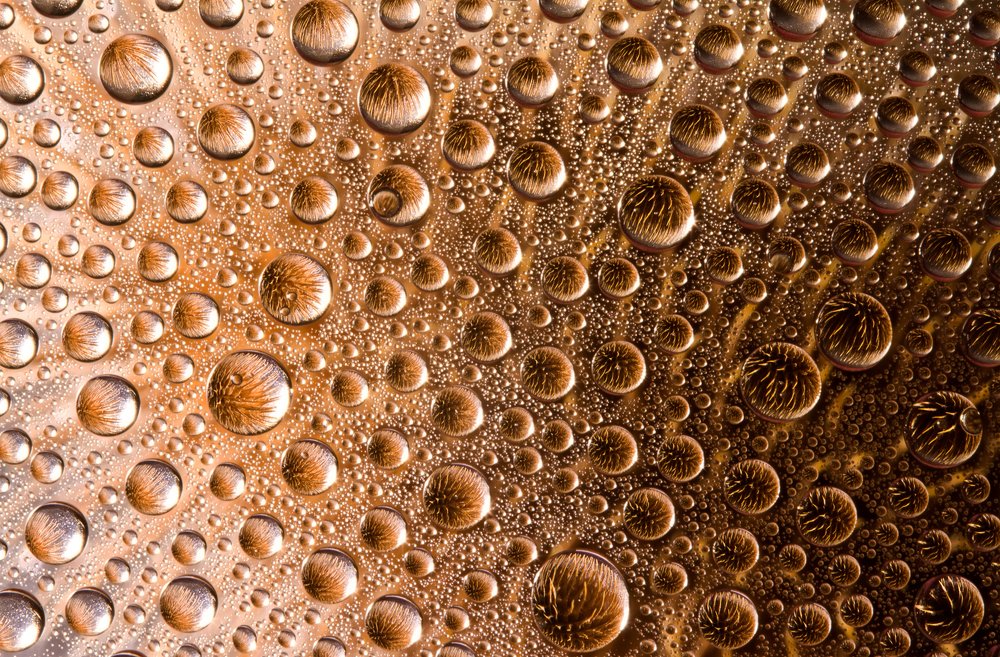 Колючие капли