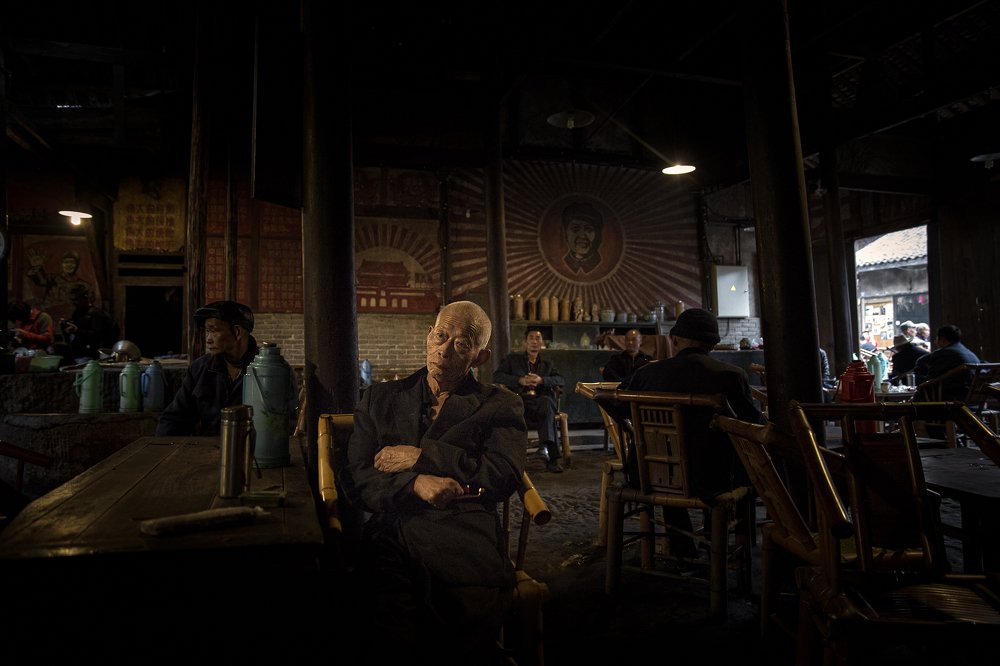 Just a cup of tea and a pipe - Sichuan tea & smoking culture project