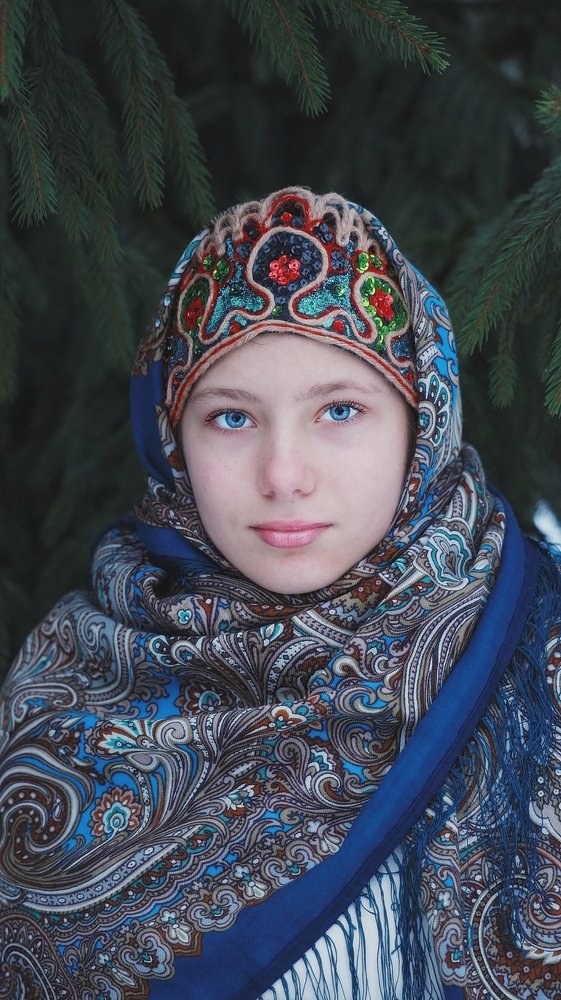 в лесу (in the forest)