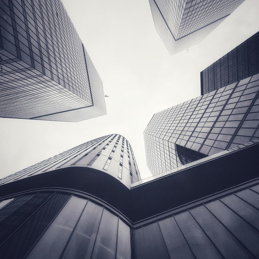 Photograph by Piotr Benklewski