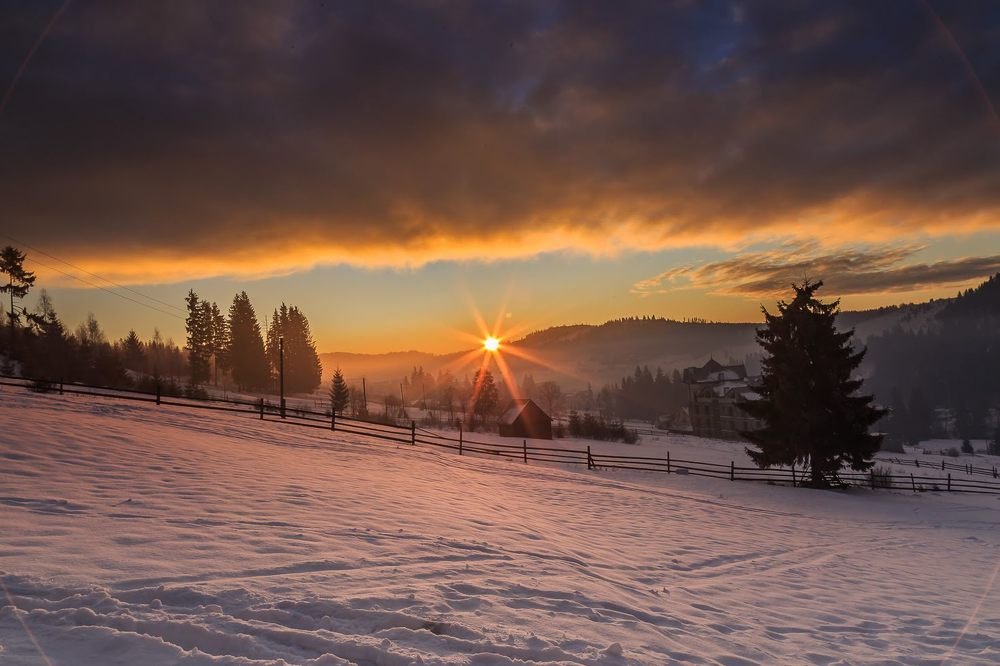 Восход солнца в Буковель.