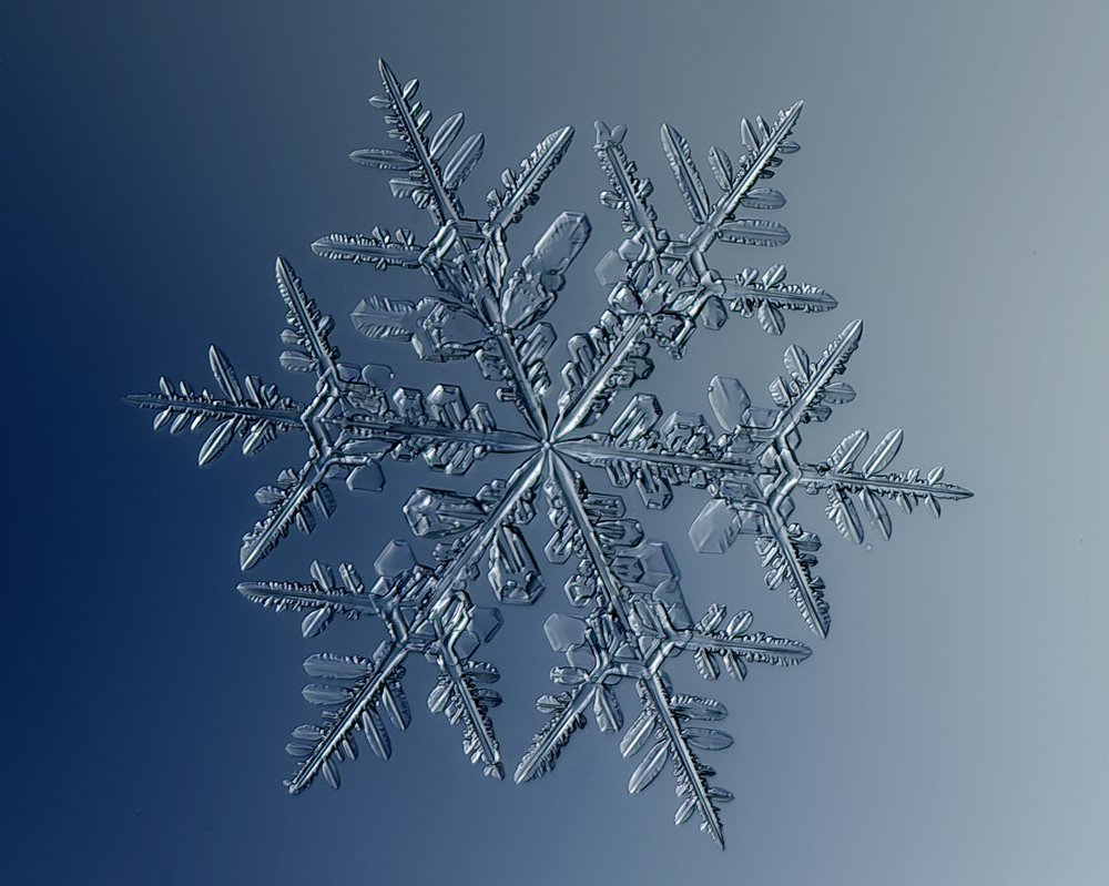 Новогодняя снежинка