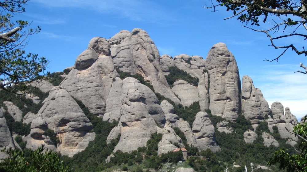 Разрезанная гора