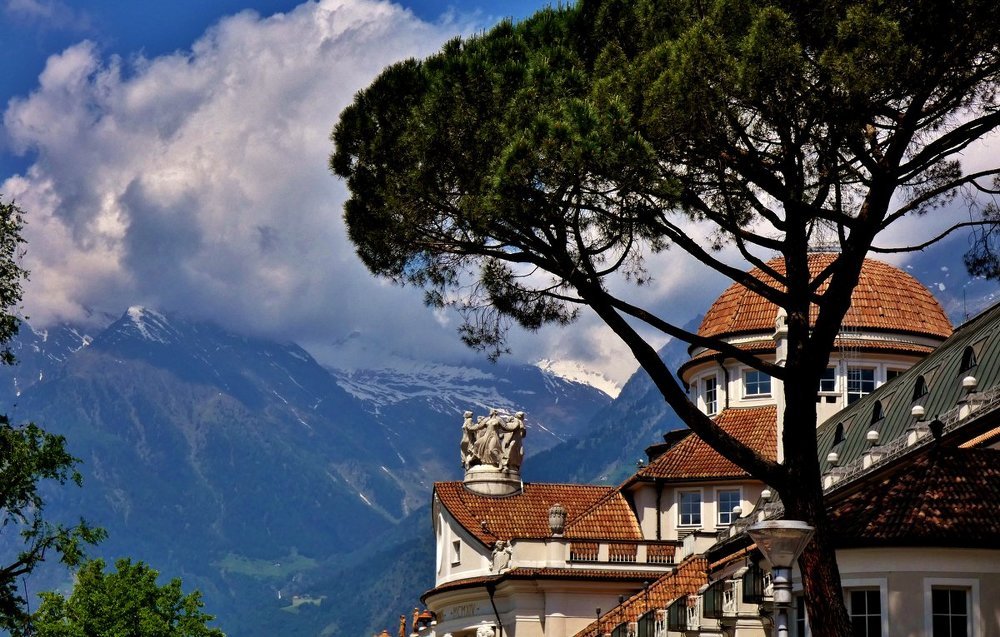 Южный Тироль,город Мерано,Италия . Альпы