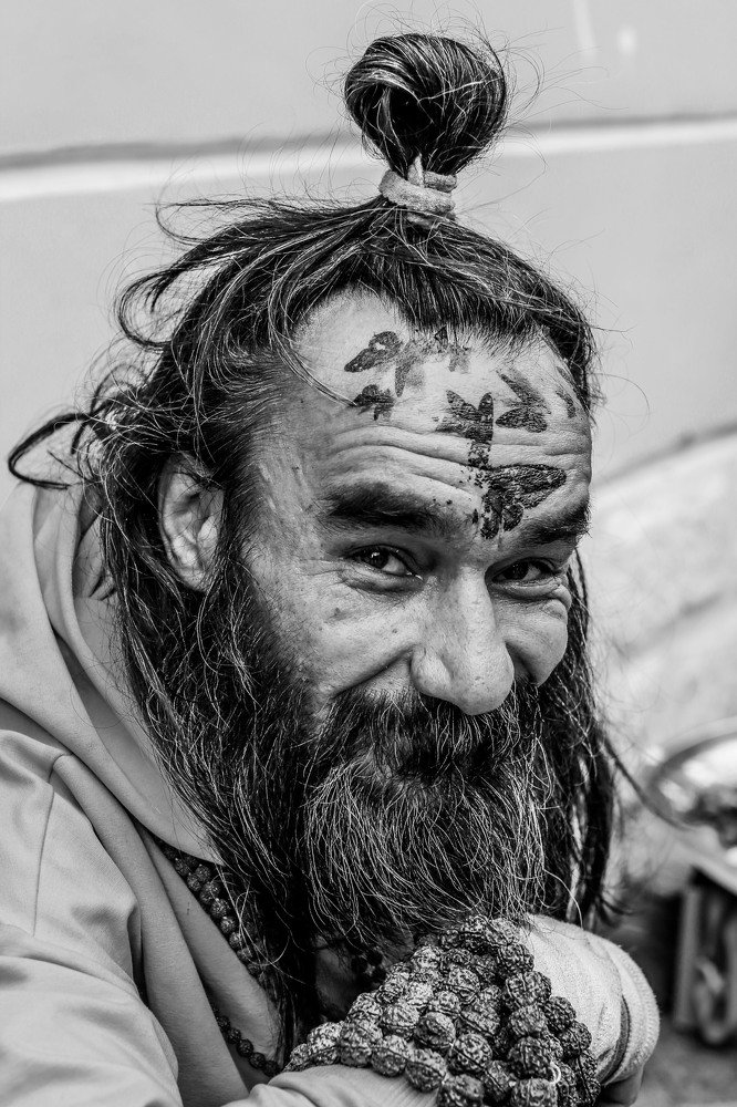 Портрет продавца бижутерий.