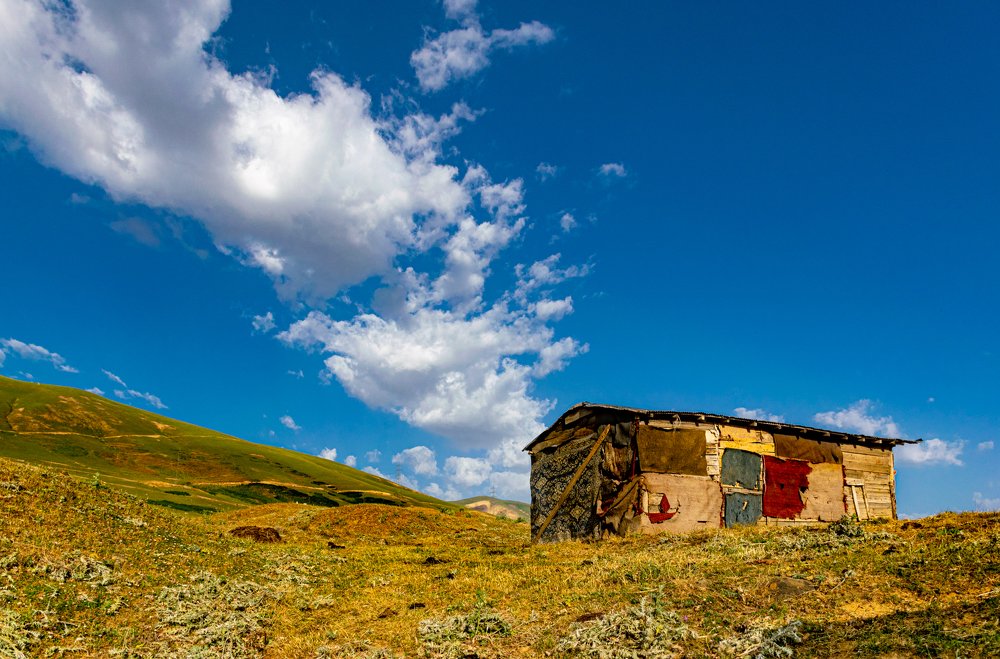 Photograph by Vahid Sabet