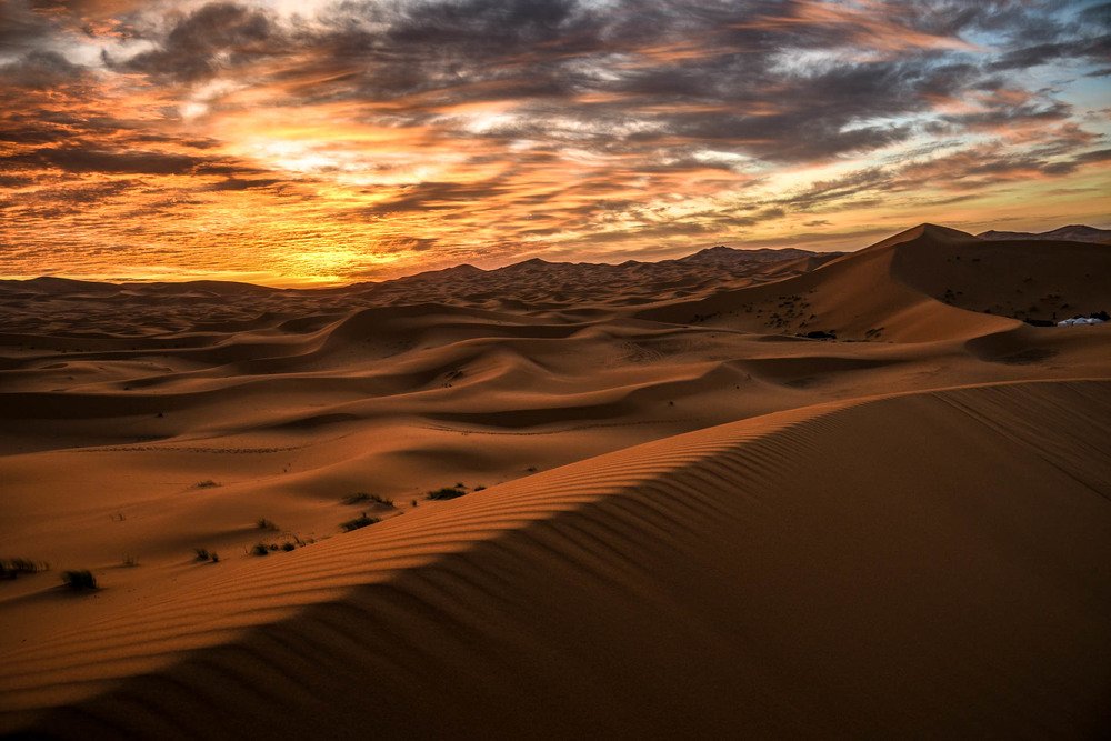 Сказочный рассвет в пустыне Сахара