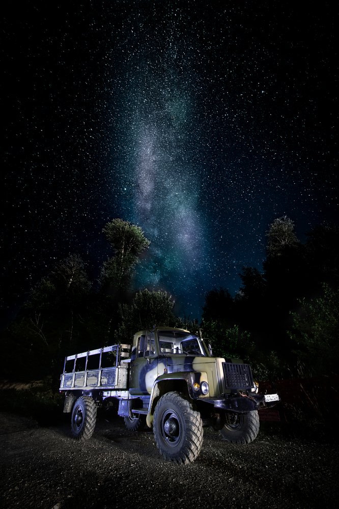 Под звёздами / Under the stars