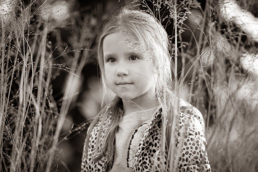 Осенний портрет девочки Сони