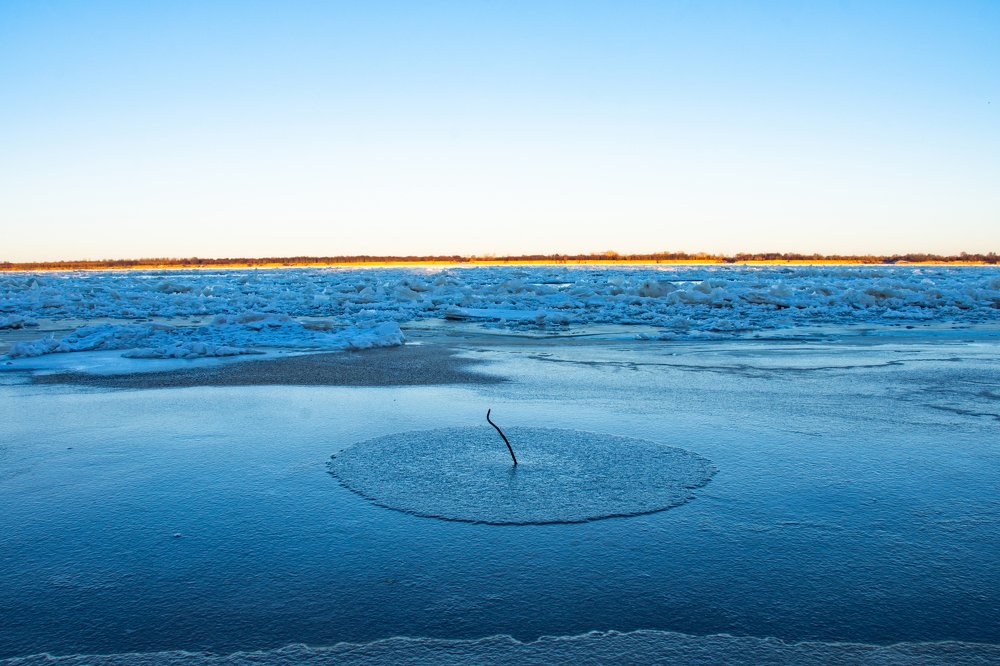 Ледяной остров. Вот такие чудеса природы.